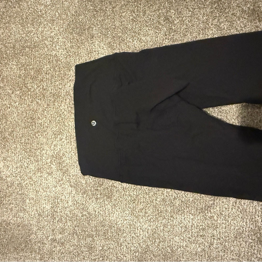 Lululemon Athletica Black Leggings Sleek Design
